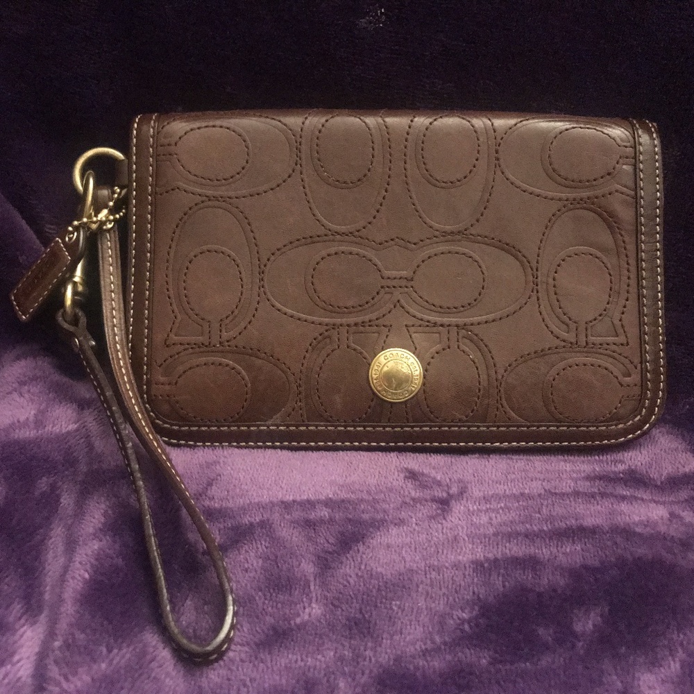 Coach Hamptons Ltd. Ed. Embossed C Wristlet